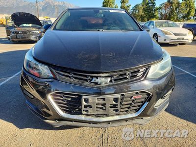 Piąte zdjęcie samochodu w środku: 2018 CHEVROLET CRUZE LT VIN:1G1BE5SM9J7147135 - miniatura