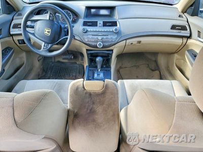 Zdjęcie 8 z 12 samochodu: 2009 HONDA ACCORD LX VIN:1HGCP26399A153233 - miniatura