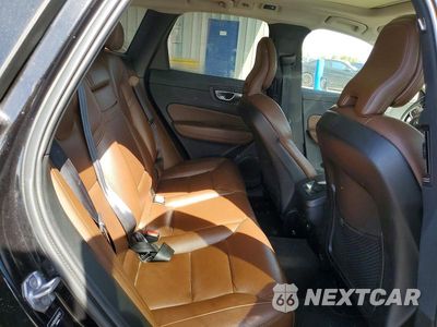 Zdjęcie 10 z 12 samochodu: 2019 VOLVO XC60 T5 MOMENTUM VIN:LYV102DK8KB197422 - miniatura