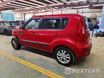 Drugie zdjęcie samochodu z przodu: 2013 KIA SOUL BASE VIN:KNDJT2A57D7516144 - miniatura