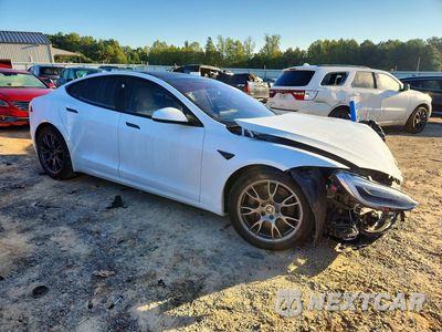 Czwarte zdjęcie samochodu z boku: 2021 TESLA MODEL S VIN:5YJSA1E55MF450900 - miniatura