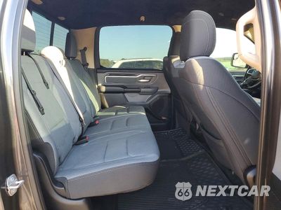 Zdjęcie 10 z 12 samochodu: 2019 RAM 1500 BIG HORN/LONE STAR VIN:1C6RREFT8KN751159 - miniatura