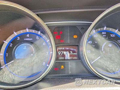 Zdjęcie 9 z 12 samochodu: 2013 HYUNDAI SONATA LIMITED 2.0T VIN:5NPEC4AB2DH567999 - miniatura