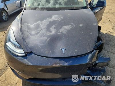 Zdjęcie 11 z 12 samochodu: 2024 TESLA MODEL Y VIN:7SAYGDEE1RF182271 - miniatura