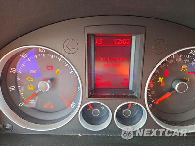 Zdjęcie 9 z 12 samochodu: 2008 VOLKSWAGEN GTI VIN:WVWGV71K58W022061 - miniatura