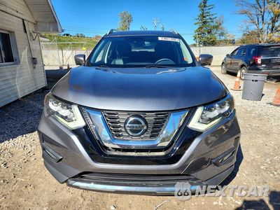 Piąte zdjęcie samochodu w środku: 2019 NISSAN ROGUE SL VIN:5N1AT2MVXKC715488 - miniatura
