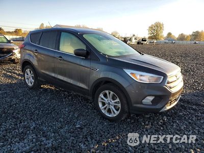 Czwarte zdjęcie samochodu z boku: 2019 FORD ESCAPE SE VIN:1FMCU0GD1KUA40105 - miniatura