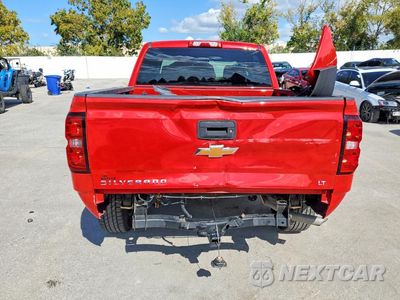 Zdjęcie 6 z 12 samochodu: 2018 CHEVROLET SILVERADO K1500 LT VIN:3GCUKREC2JG558951 - miniatura