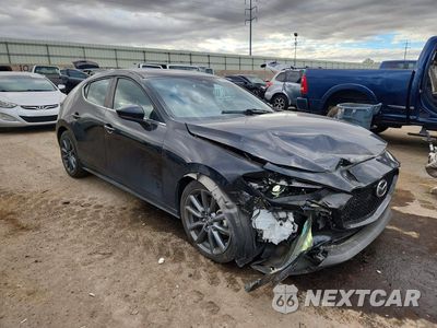 Czwarte zdjęcie samochodu z boku: 2022 MAZDA 3 SELECT VIN:JM1BPAKL0N1506415 - miniatura
