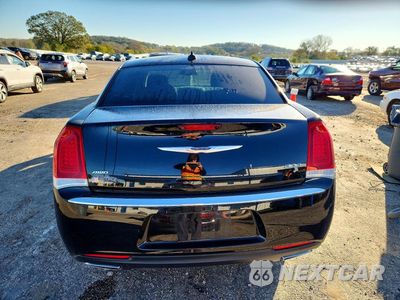 Zdjęcie 6 z 12 samochodu: 2018 CHRYSLER 300 TOURING VIN:2C3CCARG2JH282122 - miniatura