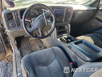 Zdjęcie 8 z 12 samochodu: 2003 CHEVROLET SILVERADO K2500 HEAVY DUTY VIN:1GCHK29113E106310 - miniatura