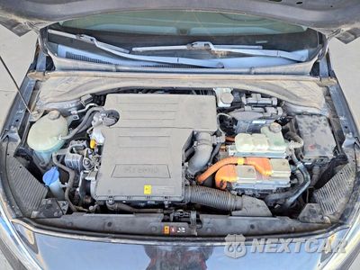 Zdjęcie 11 z 12 samochodu: 2019 HYUNDAI IONIQ BLUE VIN:KMHC65LC5KU166083 - miniatura