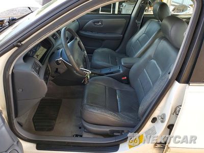 Zdjęcie 7 z 12 samochodu: 2001 TOYOTA CAMRY LE VIN:JT2BG28K110554230 - miniatura