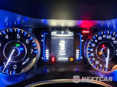 Zdjęcie 9 z 12 samochodu: 2015 CHRYSLER 200 LIMITED VIN:1C3CCCAB7FN502039 - miniatura