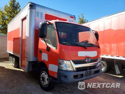 Czwarte zdjęcie samochodu z boku: 2018 HINO 195 BOX TRUCK VIN:JHHSDM2H1JK006335 - miniatura