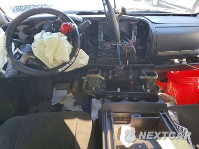 Zdjęcie 8 z 12 samochodu: 2008 CHEVROLET SILVERADO K1500 VIN:1GCEK19058E114762 - miniatura
