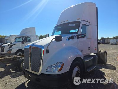 2020 KENWORTH T680 SEMI TRUCK 1XKYA48X2LJ393429 - główne zdjęcie licytacji z USA - miniatura