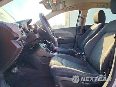 Zdjęcie 7 z 12 samochodu: 2015 CHEVROLET SONIC LT VIN:1G1JC5SH5F4164284 - miniatura