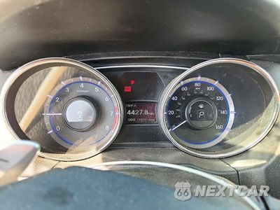 Zdjęcie 9 z 12 samochodu: 2013 HYUNDAI SONATA SE VIN:5NPEC4AC4DH613597 - miniatura