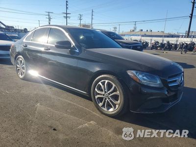 Czwarte zdjęcie samochodu z boku: 2017 MERCEDES-BENZ C 300 VIN:55SWF4JB1HU224972 - miniatura