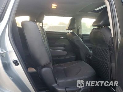 Zdjęcie 10 z 12 samochodu: 2021 TOYOTA HIGHLANDER XLE VIN:5TDGZRBHXMS149448 - miniatura