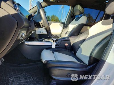 Zdjęcie 7 z 13 samochodu: 2022 MERCEDES-BENZ GLB 250 4MATIC VIN:W1N4M4HB0NW176532 - miniatura