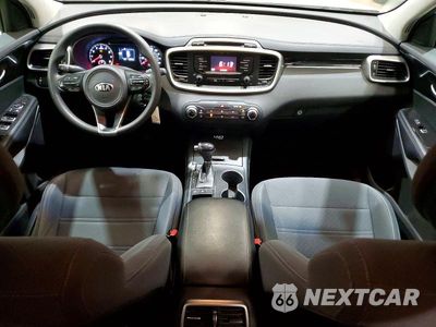 Zdjęcie 8 z 13 samochodu: 2016 KIA SORENTO LX V6 VIN:5XYPGDA59GG043462 - miniatura