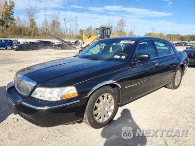 2011 LINCOLN TOWN CAR SIGNATURE LIMITED 2LNBL8CV1BX764624 - główne zdjęcie licytacji z USA - miniatura