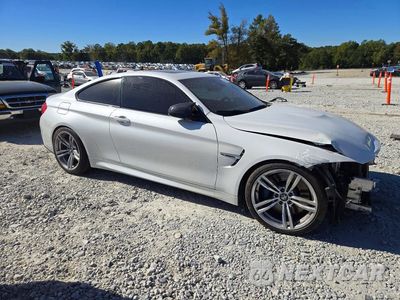 Czwarte zdjęcie samochodu z boku: 2015 BMW M4 VIN:WBS3R9C58FK331154 - miniatura