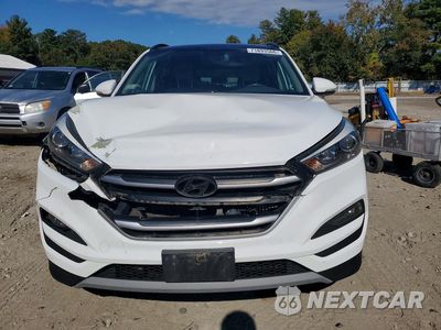 Piąte zdjęcie samochodu w środku: 2018 HYUNDAI TUCSON VALUE VIN:KM8J3CA23JU756490 - miniatura