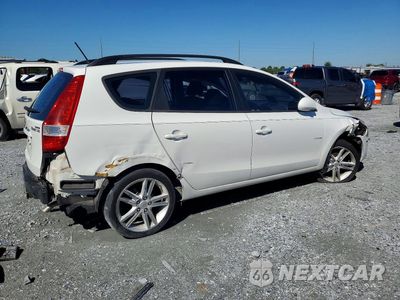 Trzecie zdjęcie samochodu z tyłu: 2010 HYUNDAI ELANTRA TOURING SE VIN:KMHDC8AE9AU061063 - miniatura