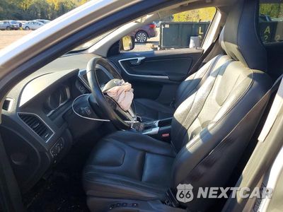 Zdjęcie 7 z 13 samochodu: 2016 VOLVO XC60 T6 PREMIER VIN:YV449MRK7G2894433 - miniatura