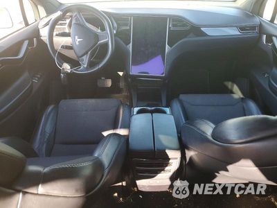 Zdjęcie 8 z 13 samochodu: 2018 TESLA MODEL X VIN:5YJXCDE23JF112396 - miniatura