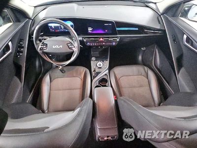 Zdjęcie 8 z 13 samochodu: 2023 KIA NIRO WIND VIN:KNDCR3L16P5022610 - miniatura