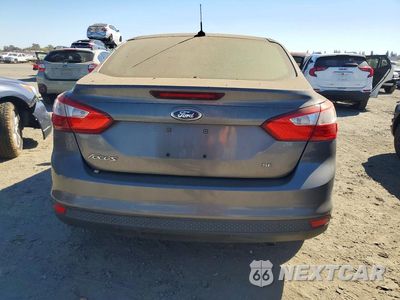 Zdjęcie 6 z 12 samochodu: 2014 FORD FOCUS SE VIN:1FADP3F20EL123851 - miniatura