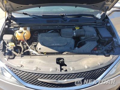 Zdjęcie 12 z 13 samochodu: 2018 CHRYSLER PACIFICA TOURING L VIN:2C4RC1BG7JR277427 - miniatura