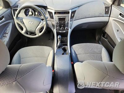 Zdjęcie 8 z 13 samochodu: 2014 HYUNDAI SONATA GLS VIN:5NPEB4AC3EH909604 - miniatura