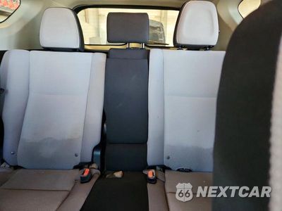 Zdjęcie 10 z 14 samochodu: 2017 TOYOTA RAV4 XLE VIN:JTMRFREVXHJ129142 - miniatura