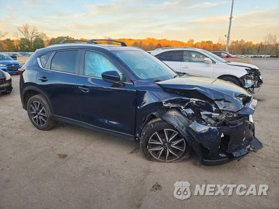 Czwarte zdjęcie samochodu z boku: 2018 MAZDA CX-5 TOURING VIN:JM3KFBCM1J0471911 - miniatura