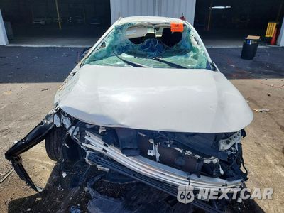Piąte zdjęcie samochodu w środku: 2020 TOYOTA COROLLA LE VIN:JTDEPRAE4LJ016524 - miniatura