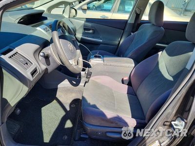 Zdjęcie 7 z 13 samochodu: 2013 TOYOTA PRIUS V THREE VIN:JTDZN3EU1D3192331 - miniatura