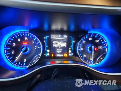 Zdjęcie 9 z 13 samochodu: 2017 CHRYSLER PACIFICA TOURING L VIN:2C4RC1BG6HR823726 - miniatura