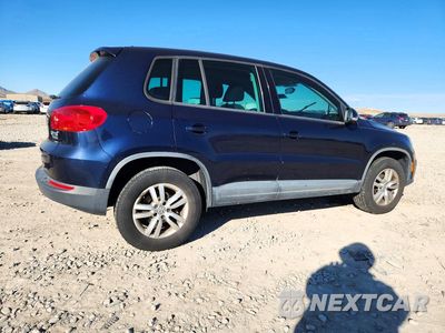 Trzecie zdjęcie samochodu z tyłu: 2013 VOLKSWAGEN TIGUAN S VIN:WVGBV7AX5DW526959 - miniatura