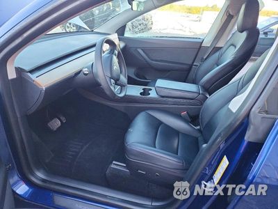 Zdjęcie 7 z 13 samochodu: 2022 TESLA MODEL Y VIN:7SAYGDEE7NF365510 - miniatura