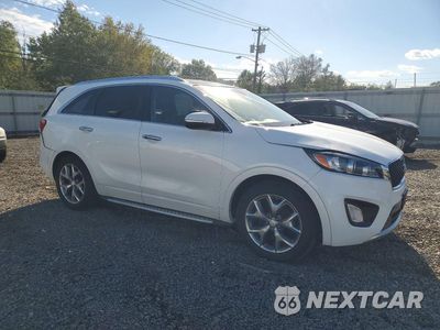 Czwarte zdjęcie samochodu z boku: 2016 KIA SORENTO SX V6 VIN:5XYPKDA50GG078941 - miniatura