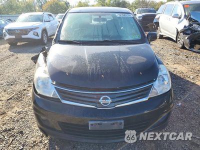Piąte zdjęcie samochodu w środku: 2010 NISSAN VERSA 1.8 S VIN:3N1BC1CP0AL385923 - miniatura