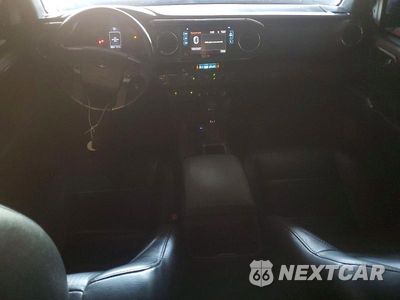 Zdjęcie 8 z 12 samochodu: 2019 TOYOTA TACOMA TRD SPORT VIN:3TMAZ5CN7KM109196 - miniatura
