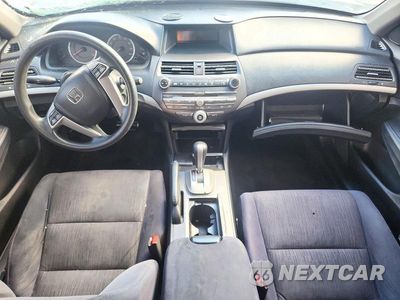 Zdjęcie 8 z 12 samochodu: 2011 HONDA ACCORD LX VIN:1HGCP2F33BA072511 - miniatura