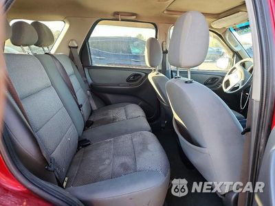 Zdjęcie 11 z 13 samochodu: 2005 FORD ESCAPE XLT VIN:1FMYU93195DA14118 - miniatura