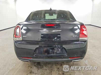 Zdjęcie 6 z 12 samochodu: 2015 CHRYSLER 300 S VIN:2C3CCAGG5FH923063 - miniatura